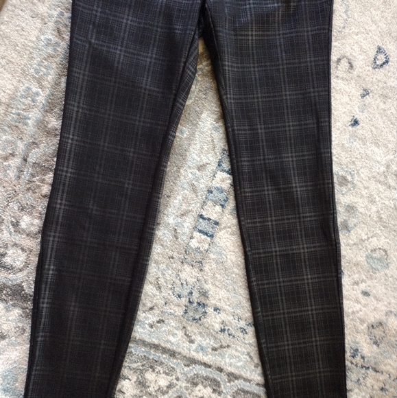NWOT Black plaid skinny jeans - Picture 2 of 10